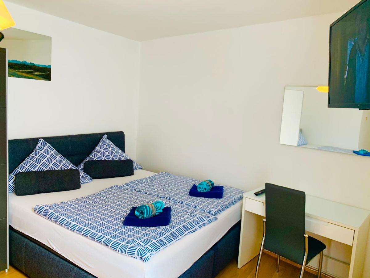 Big And Beautiful Apartment Hannover Bagian luar foto