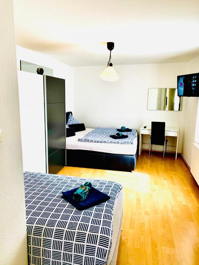 Big And Beautiful Apartment Hannover Bagian luar foto