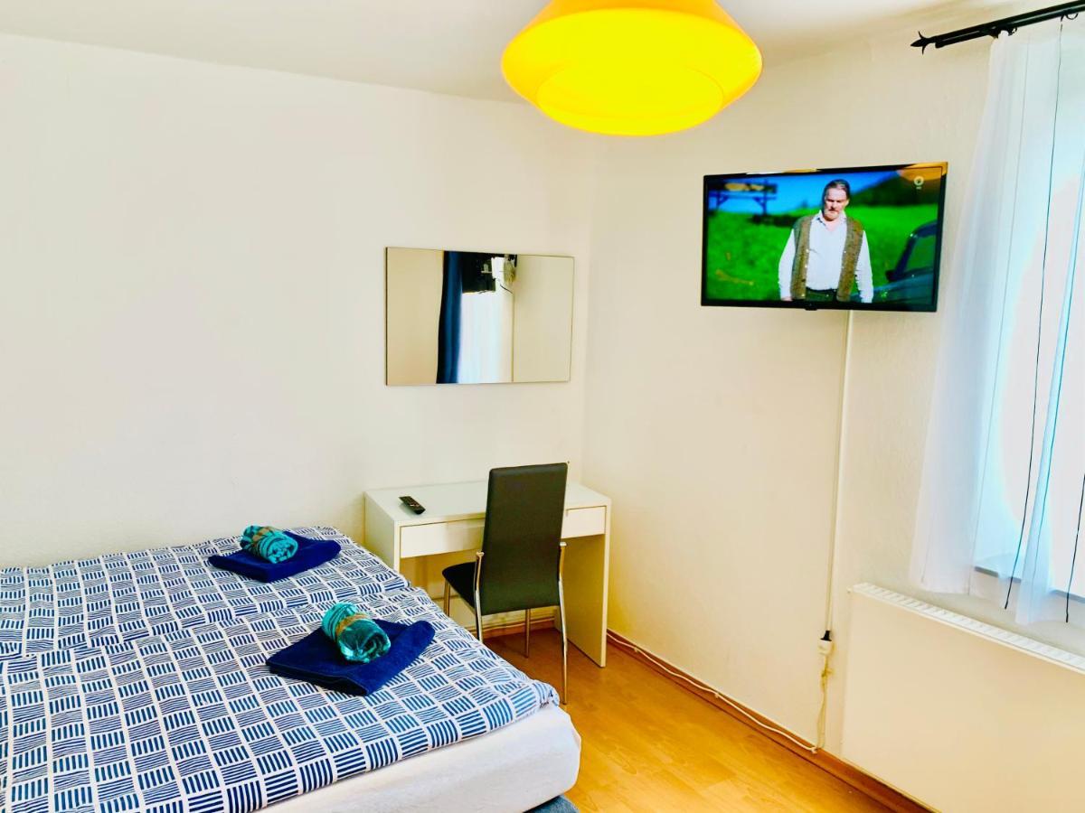 Big And Beautiful Apartment Hannover Bagian luar foto